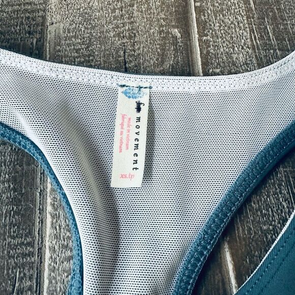 Free People Movement Blue Criss Cross Sports Bra XS - Picture 3 of 3